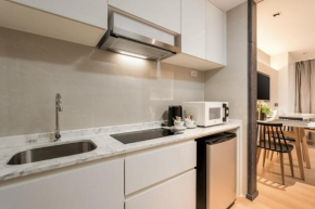 La Vita квартира у моря S2201 by IBG Property